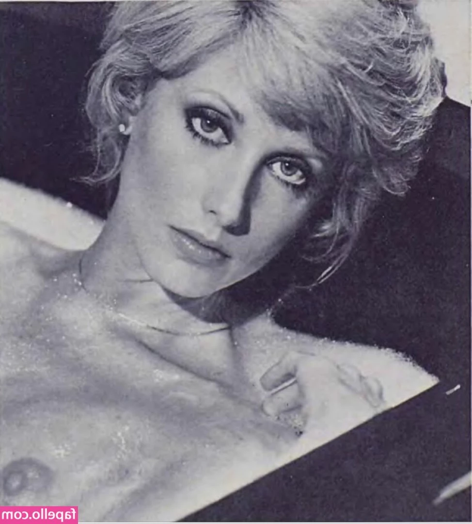 Morgan Fairchild [ morgan-fairchild ] - Happy new years daddy