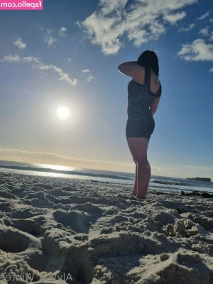 alyssa_wintervip [ alyssa-wintervip ] - I'm in bed with a cold, so I dug deep into my personal collection and