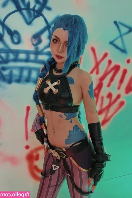 Jinx Cosplay Arcane [ jinx-cosplay-arcane ] - Hiii
