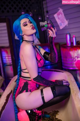 Jinx Cosplay Arcane [ jinx-cosplay-arcane ] - I m due for my annual physical  I went to a new practice and found