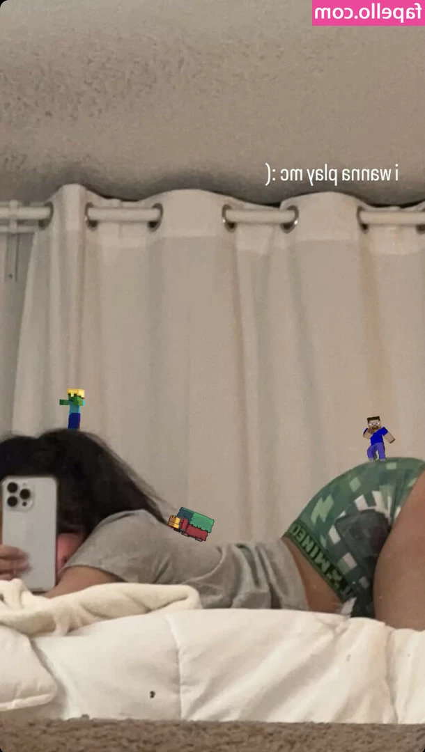 Samantha Yang Hmong [ samantha-yang-hmong ] - Die Hündin wurde von ihrem neuen Spielzeug hart gedehnt