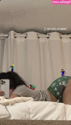 Samantha Yang Hmong [ samantha-yang-hmong ] - Die Hündin wurde von ihrem neuen Spielzeug hart gedehnt