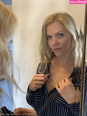 murmur_kati [ murmur-kati ] - Come get fucked up and shower with me