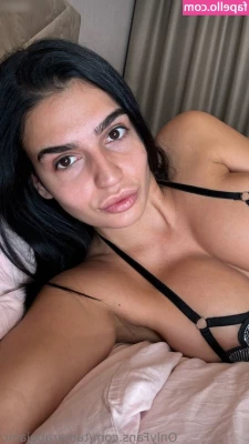 Tamara Bojanic [ tamara-bojanic-1 ] - Touch my softly like the sunshine does