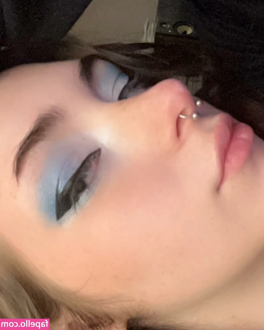 mushroombitchx [ toby ] - Toy play and A fuck from behind by  codybaker26 with a view  Saving