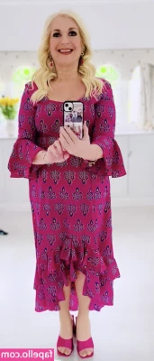 Vanessa Feltz [ vanessa-feltz ] - are you helping me take this off