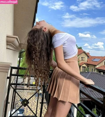 Stefania Deriabina [ stefania-deriabina ] - Gooooooood afternoon