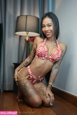 aeasiafree [ aeasiafree-1 ] - Perfect for Sunday evening wine down  my sexy relaxing scene with