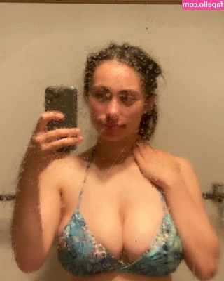 te_ana_birch [ te-ana-birch ] - Riding your dick like a good girl