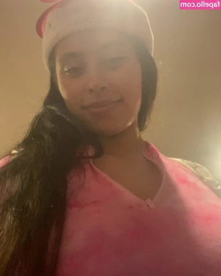 te_ana_birch [ te-ana-birch ] - Trying out my footie outfit