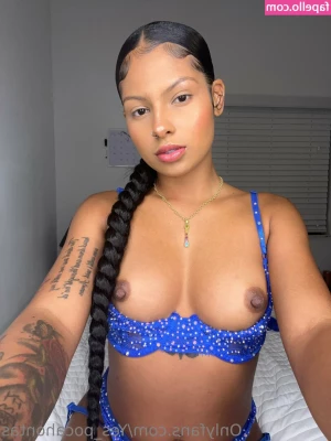 Anikastarrr - Once a guy challenged me to play in a fitting room with this thing