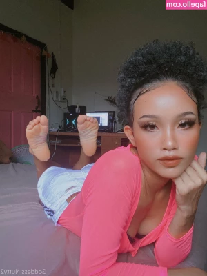 goddessnutty2 - Just a little tease in my favorite green outfit  bending over