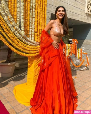 Radhika Seth - Do you guys lotion your ass