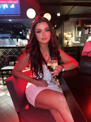 Ailincia - Just a little pre tan tease for you all