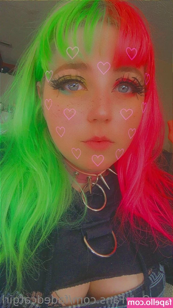 fadedcatgirl - Can I get a hell yeah for how my boobs look in this because omgg
