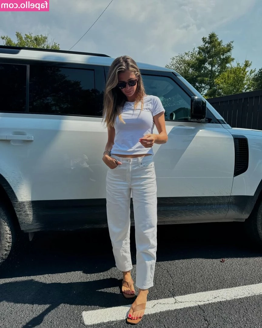 Naomie Olindo [ naomie-olindo ] - A handful more pics!