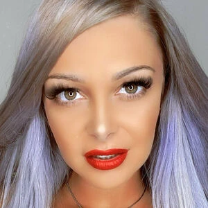 vaya_jade