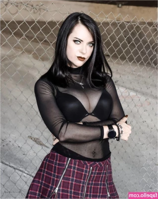 Meganrandom - this counts for full body friday  right  i always feel cute after i