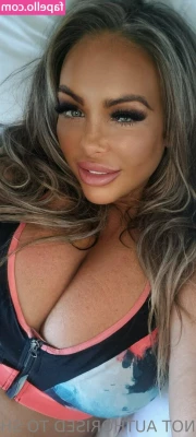  [ levibabestation ] - Cheeky one for you