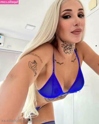 ophelia.xx [ ophelia-xx ] - The prerequisite to the video of me riding dick on my bathtub  Just
