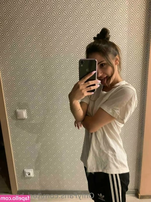 Tori_Hayes [ tori-hayes ] - tell me what you think about when you masturbate