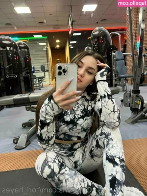 Tori_Hayes [ tori-hayes ] - Where are my geeky subs at? . . (dragonball z, lipstick, geek, week,