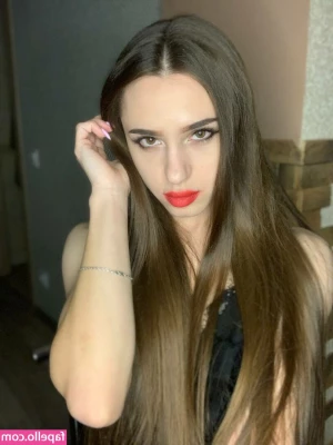 Tori_Hayes [ tori-hayes ] - pass me the tongue👅