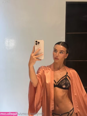 Piper Raye [ piper-raye ] - Open wide