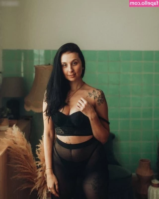 Lea denko [ lea-denko ] - open nice and wide ready for you   are you kinky