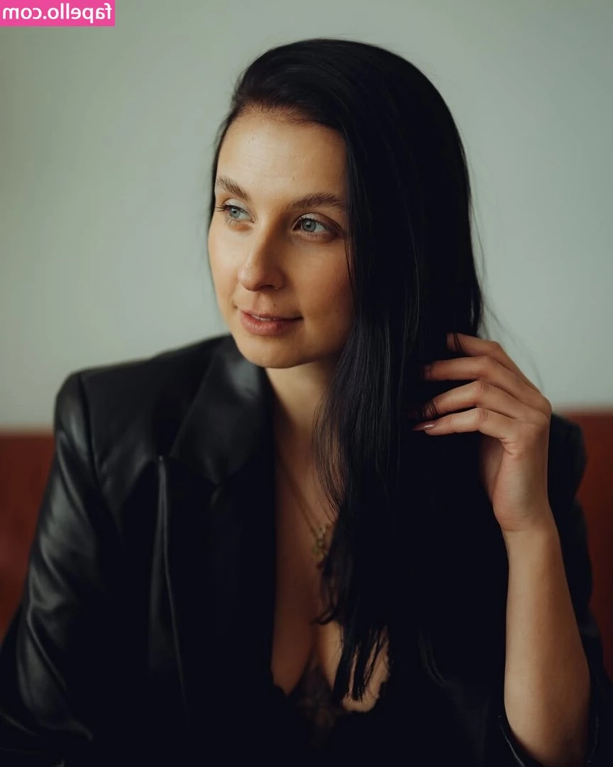 Lea denko [ lea-denko ] - In the 2020 we re paying at home