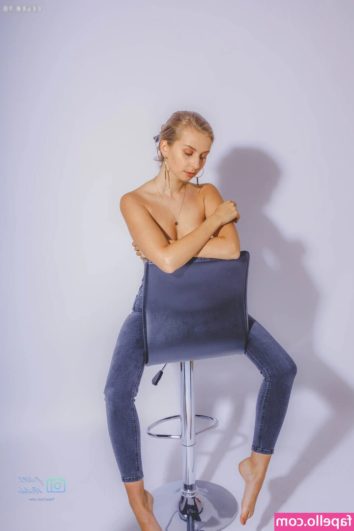 Lea denko [ lea-denko ] - I heard you loud and clear. Less teasing and more toys. Next month