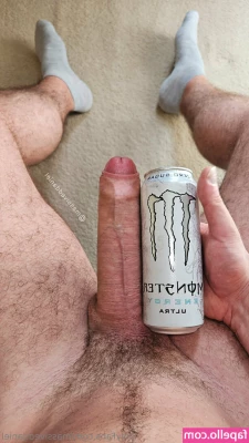 massiveddaniel - 5 for lewds  10 for nudes  15 for a video of your request   50 if you