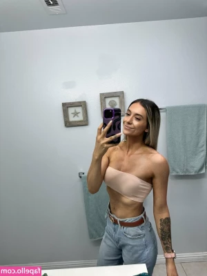 Lola Evens [ lola-evens ] - Videos or photos