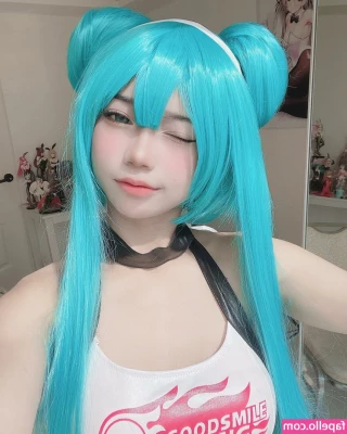 Akari_Cos [ akari-cos ] - I love the way you make me feel like the sexiest woman alive. Can't