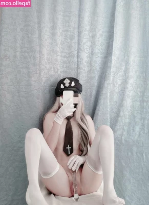 Akari_Cos [ akari-cos ] - Black stallion giving me his milk in my mouth… delicious 🤤  