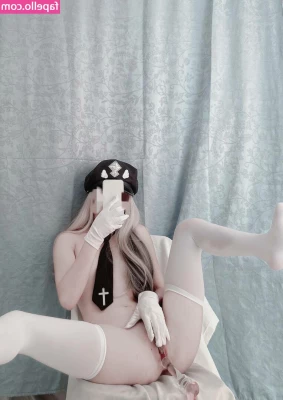 Akari_Cos [ akari-cos ] - Bent over ready to take it  includes tits  tongue  pussy   amp  ass
