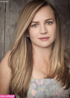 Britt Robertson [ britt-robertson ] - Apparently quite a few people think that I am posting the same video