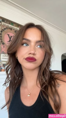 Emma Brooks [ emma-brooks ] - 1 Year Subscription Giveaway!!!!   Want to win a year free to my