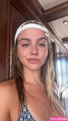 Emma Brooks [ emma-brooks ] - 😈 hiiii