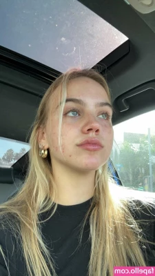 Emma Brooks [ emma-brooks ] - Shiny Adidas basketball pants