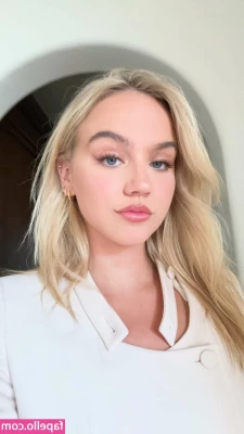 Emma Brooks [ emma-brooks ] - Big joystick energy
