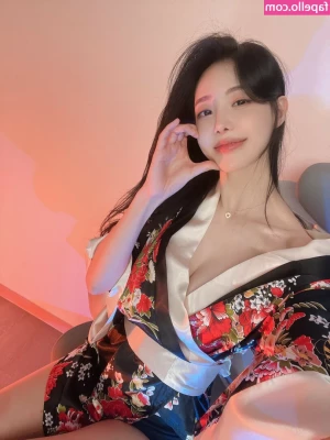 tamimi - Soapy titty mukbang  Count me in