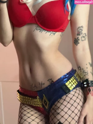 Harley Quinn Cosplay [ harley-quinn-cosplay ] - New content available