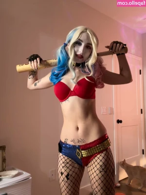 Harley Quinn Cosplay [ harley-quinn-cosplay ] - Happy Sunday