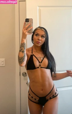 Cora Jade [ cora-jade ] - Here s a little preview of a video I did with Aquaphilias com Daddy