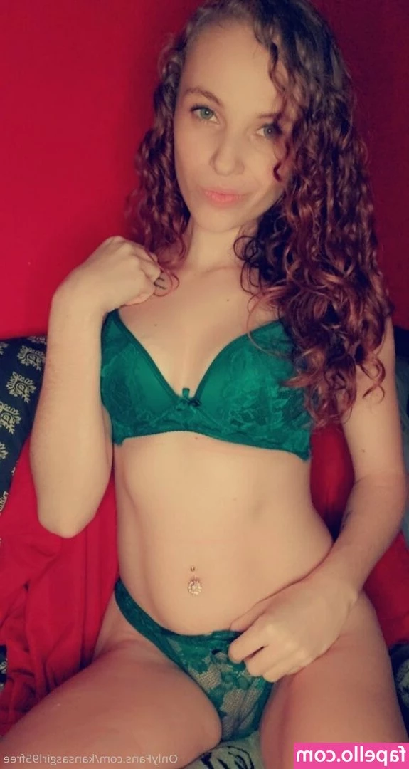  [ kansasgirl95free ] - Tell me I m pretty