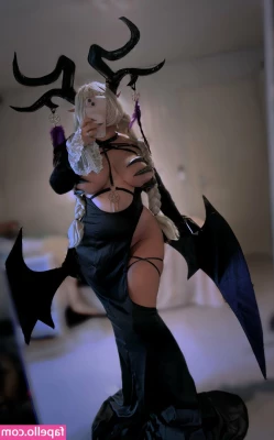 niniitard - Something something thigh crease 🤤🤤🤤🤤