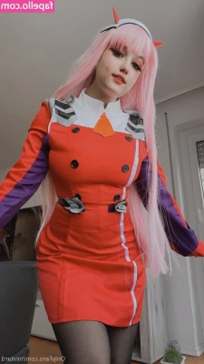 niniitard - Turn your phone upside down   what s your favorite color  Mine is red