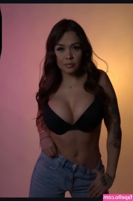 Karla Barrera [ karla-barrera ] - This is how you avoid tan lines