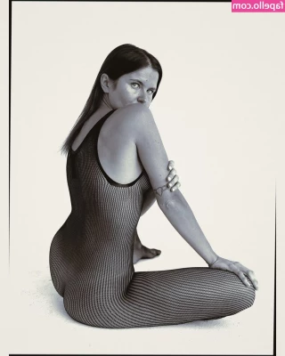 Oliwia Pawelczak [ oliwia-pawelczak ] - who want to see my new post